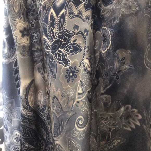 PRELOVED pair of sexy nighties - Picture 5 of 8